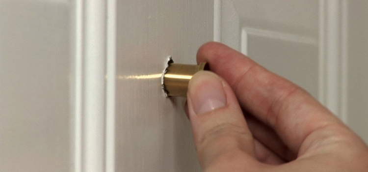 peephole door repair in Union City
